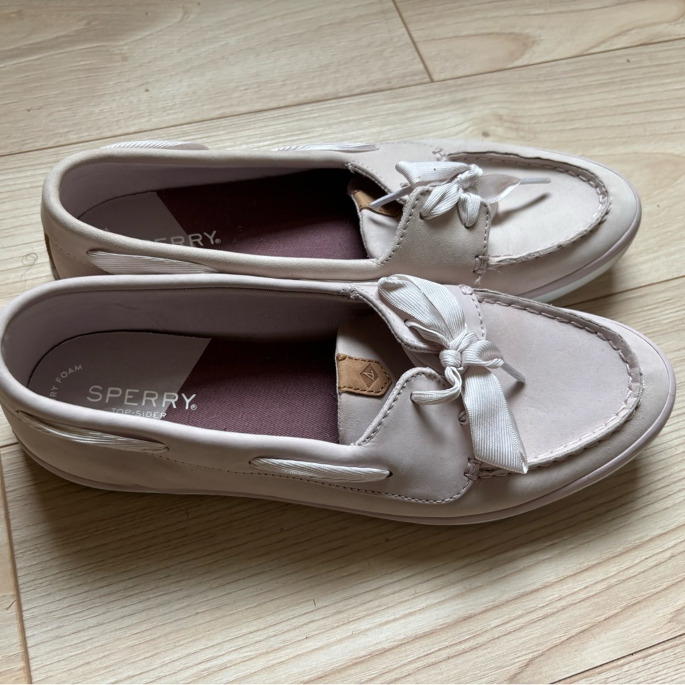 Sperry Women's Cream Boat Shoes/Loafers